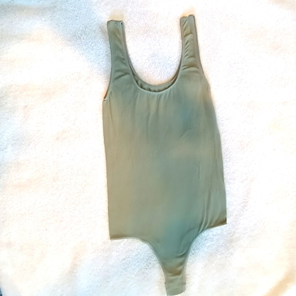 SKIMS Bodysuit
